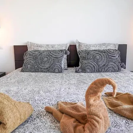 Amazing 2 Bedroom Flat With Beachfront And Pool, Paraiso Del Sur A306 * Playa Paraiso (Tenerife)