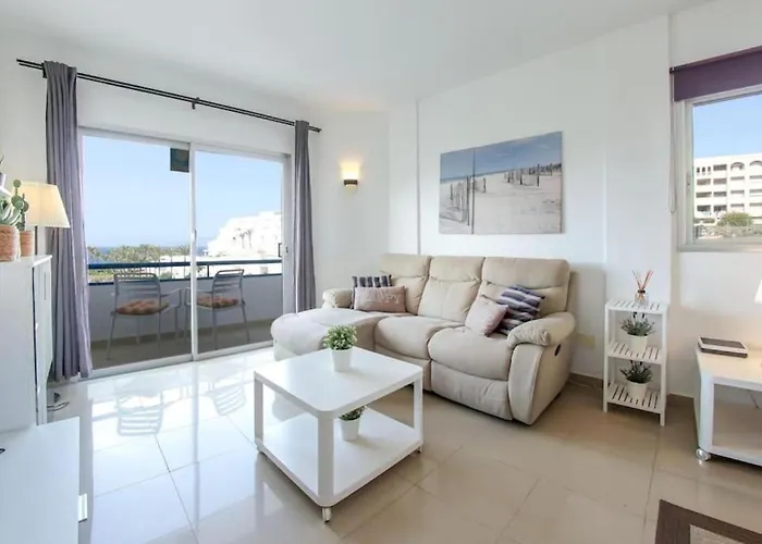 Amazing 2 Bedroom Flat With Beachfront And Pool, Paraiso Del Sur A306 Appartement