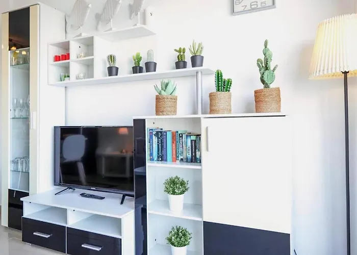 Amazing 2 Bedroom Flat With Beachfront And Pool, Paraiso Del Sur A306 Appartement *