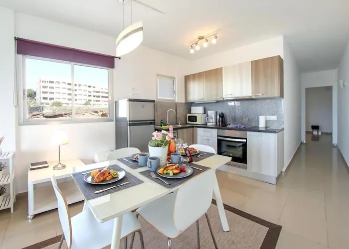 Amazing 2 Bedroom Flat With Beachfront And Pool, Paraiso Del Sur A306 Appartement *