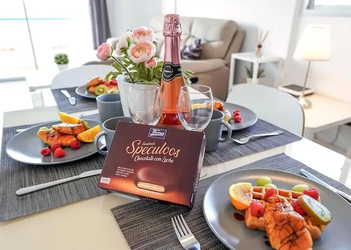 Amazing 2 Bedroom Flat With Beachfront And Pool, Paraiso Del Sur A306