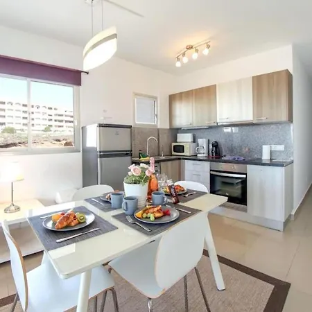 Amazing 2 Bedroom Flat With Beachfront And Pool, Paraiso Del Sur A306 Lägenhet *