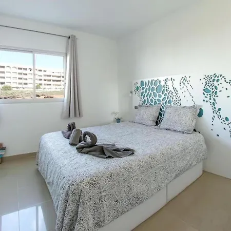 Amazing 2 Bedroom Flat With Beachfront And Pool, Paraiso Del Sur A306 *